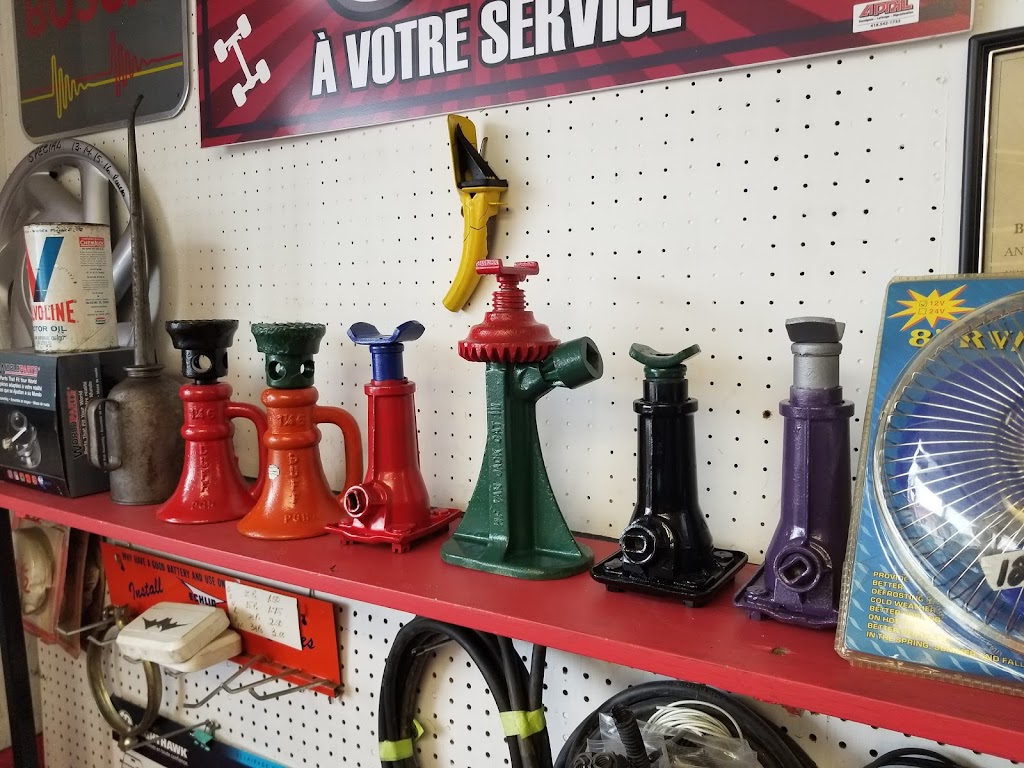 Bernier Maurice | 3644 Rue de Champlain, Jonquière, QC G7X 1M9, Canada | Phone: (418) 547-9354