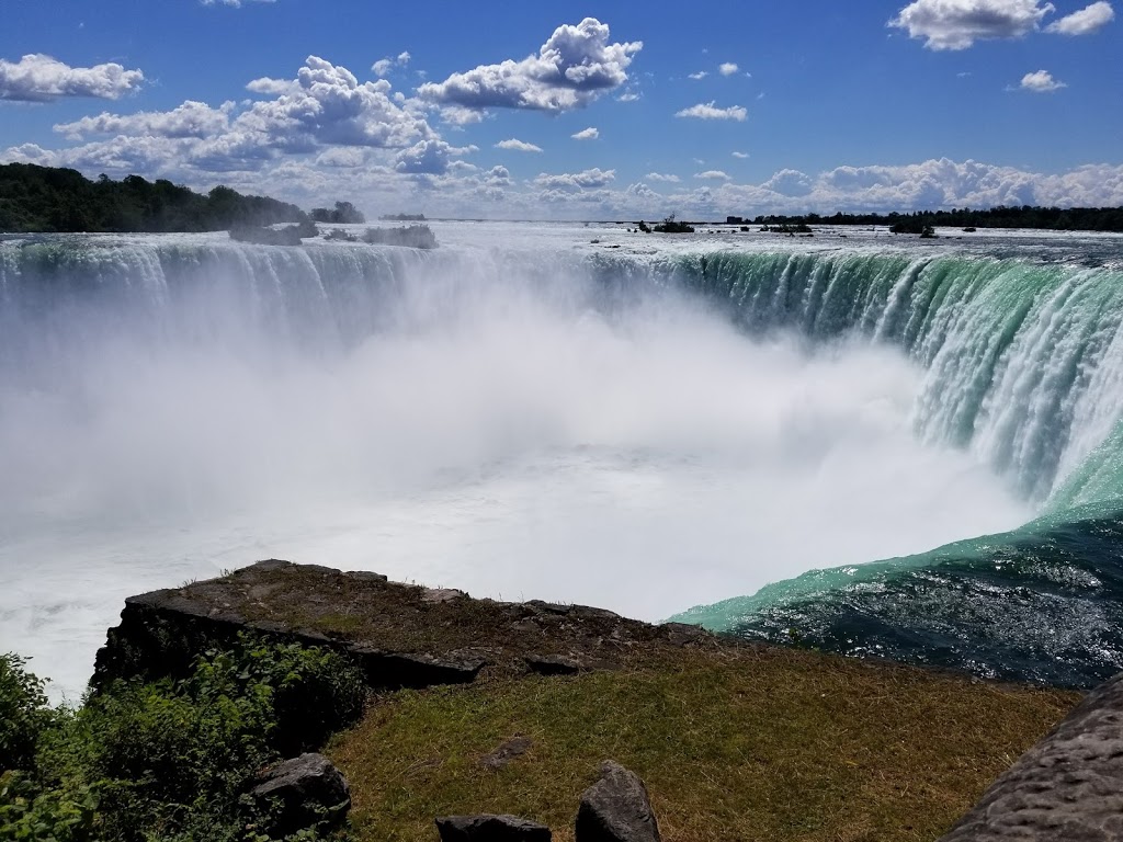 Rapidsview Parking Lot | Upper Rapids Blvd, Niagara Falls, ON L0S 1A0, Canada