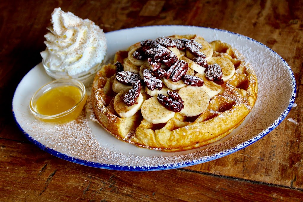 Amsterdam Restaurant | 111 Oriole Rd Unit 1, Kamloops, BC V2C 4N6, Canada | Phone: (250) 377-8189