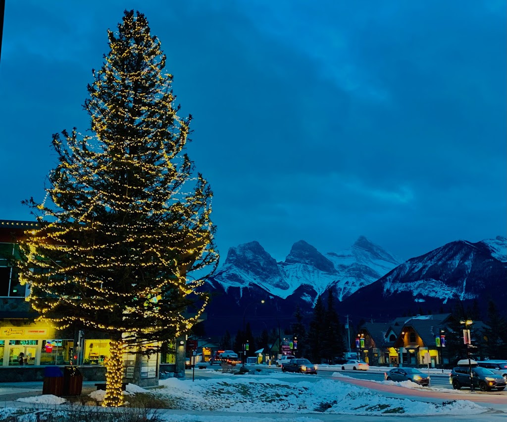 Fenwick Vacation Rentals | 306 Bow Valley Trail #133B, Canmore, AB T1W 0N2, Canada | Phone: (403) 688-3400