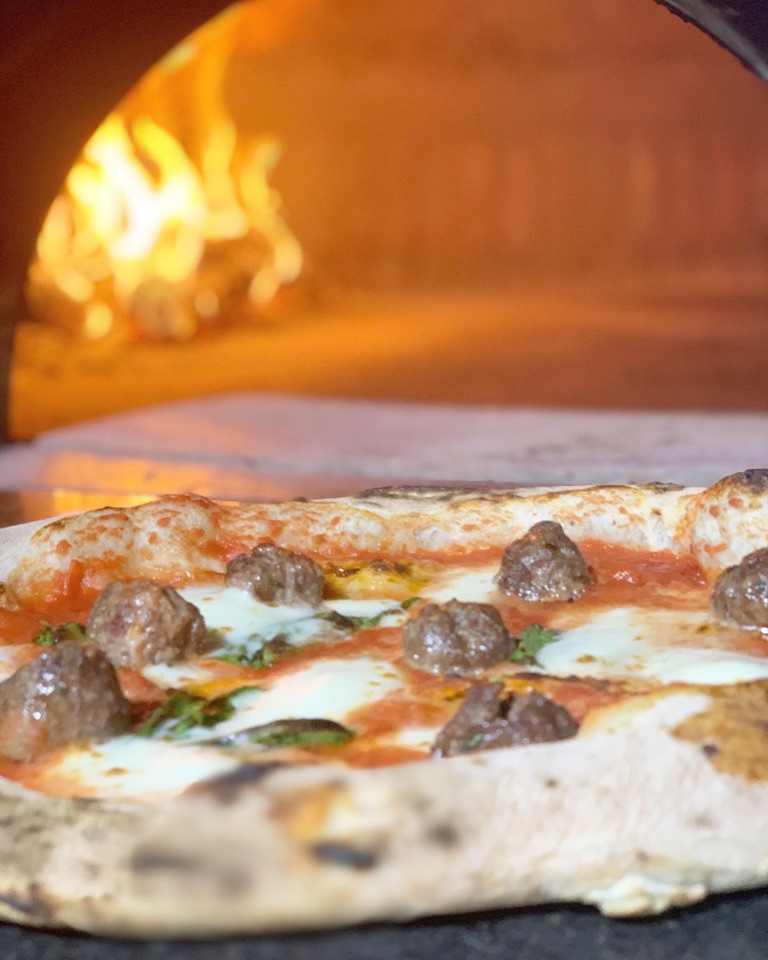 Pane Vino Pizzeria | 3996 Irvine Rd, Lake Country, BC V4V 2G4, Canada | Phone: (250) 317-1435