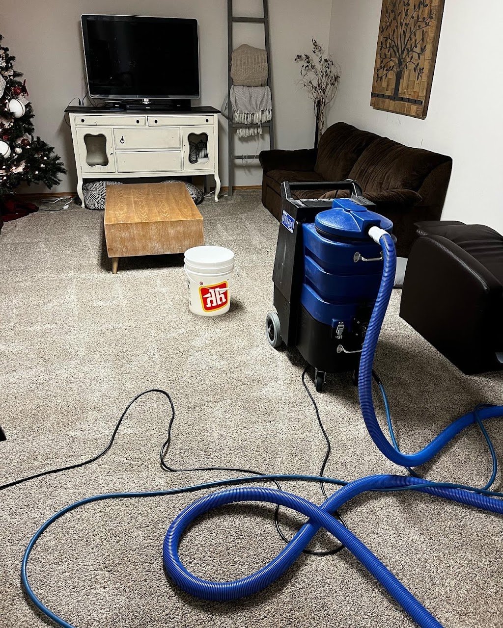 Sparkling Clean Carpets and Custodial Services | 803 A 7 Ave S, Lethbridge, AB T1J 2H7, Canada | Phone: (403) 849-1522
