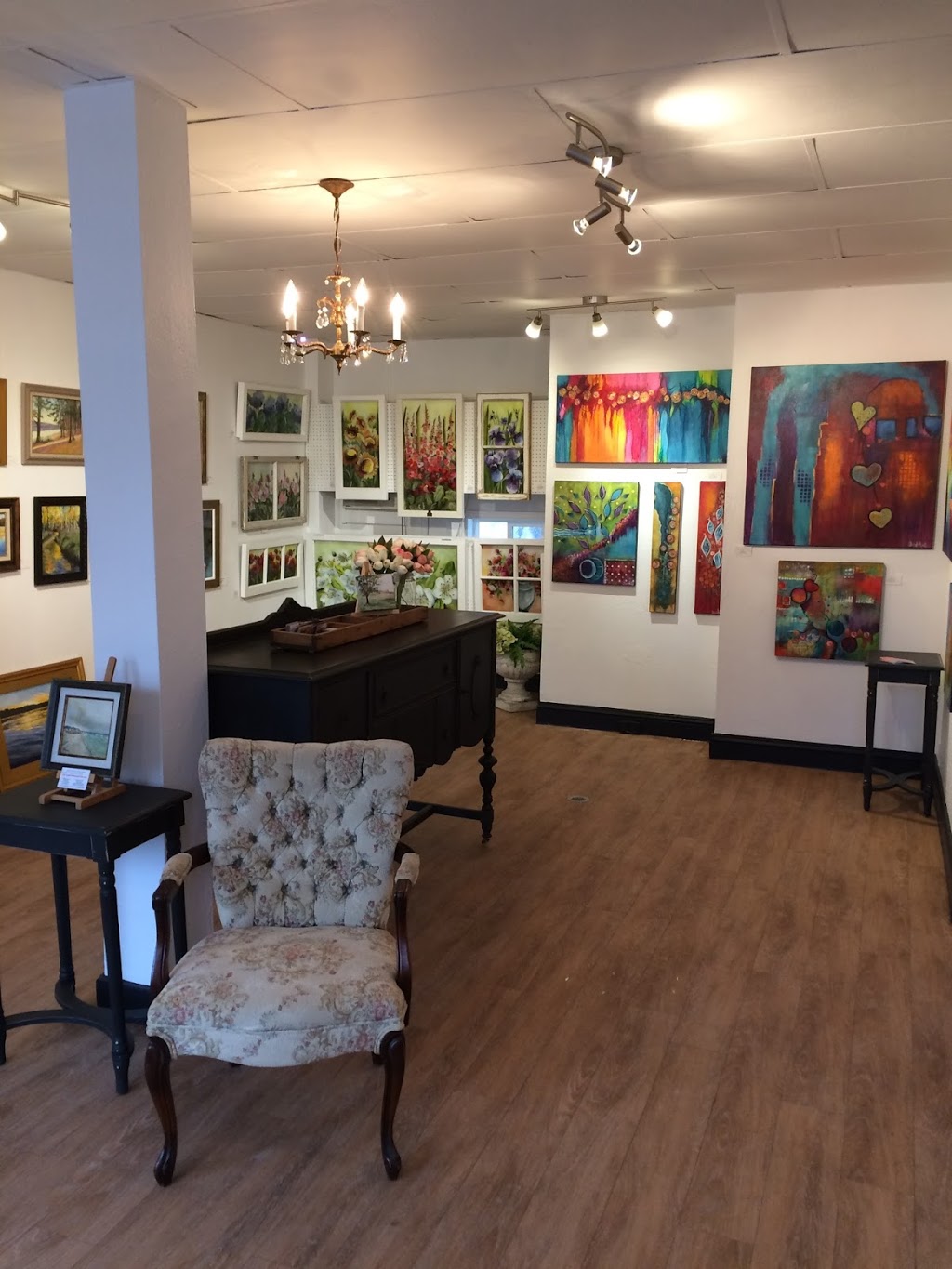 A,s secondemain, Boutique et Galerie dart | 524 Rue Main, Hudson, QC J0P 1H0, Canada | Phone: (514) 501-1729