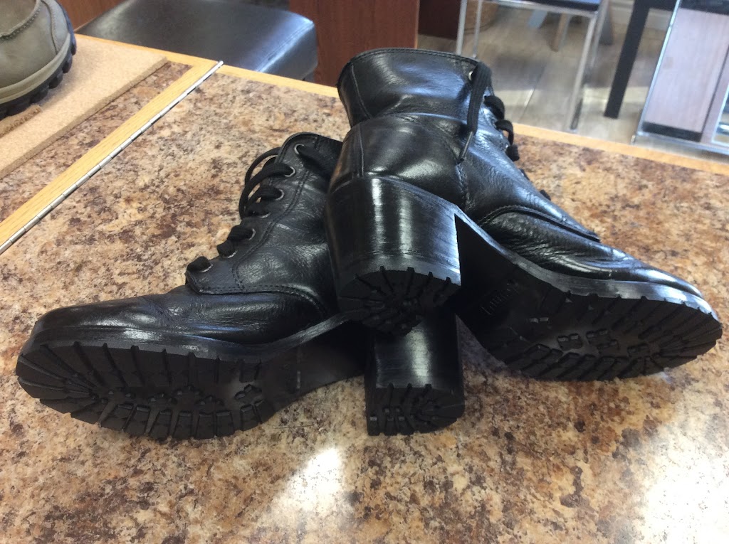 Yadi Shoe Repair | point of interest | 3560 Rutherford Rd Unit #39, Woodbridge, ON L4H 3T8, Canada | 9058328777 OR +1 905-832-8777