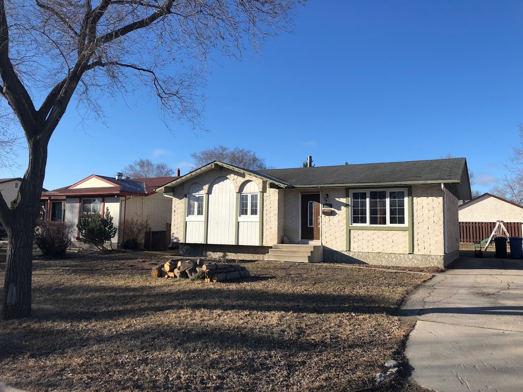 Pristine Roofing & Siding | 524 Fleet Ave, Winnipeg, MB R3L 0S2, Canada | Phone: (204) 237-7663