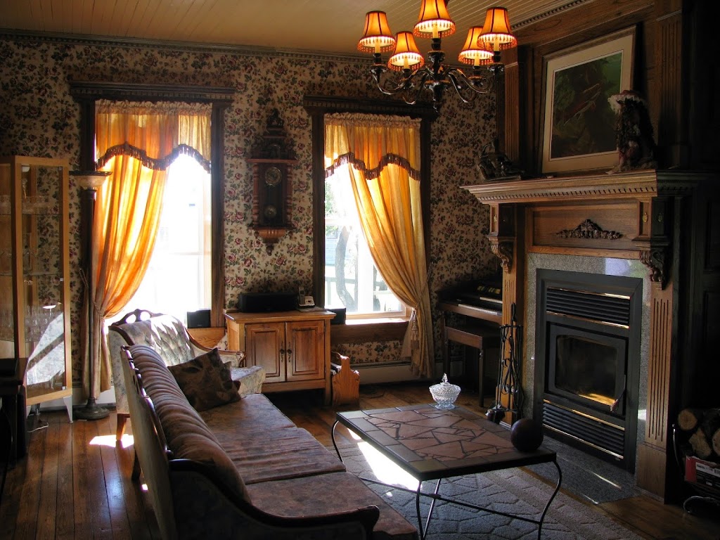 Aux Soins de lAngélus | 244 Rue Principale, Audet, QC G0Y 1A0, Canada | Phone: (819) 583-5926