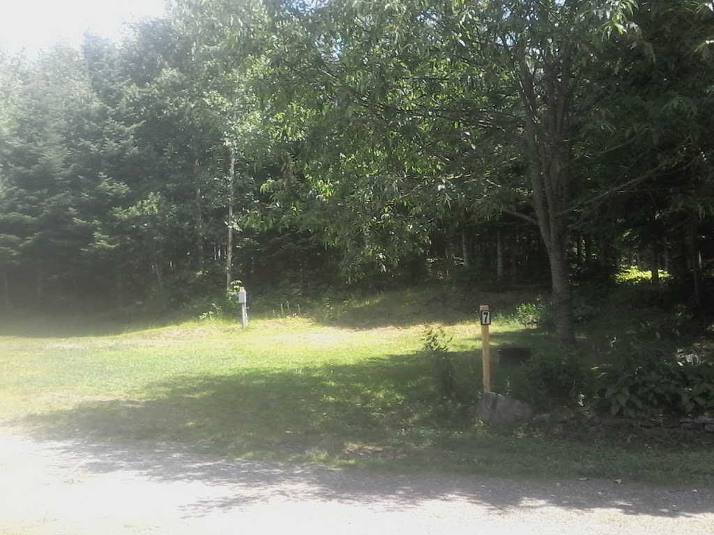 Camping Villette | 94 Chemin du Milieu, Saint-Herménégilde, QC J0B 2W0, Canada | Phone: (819) 849-6273