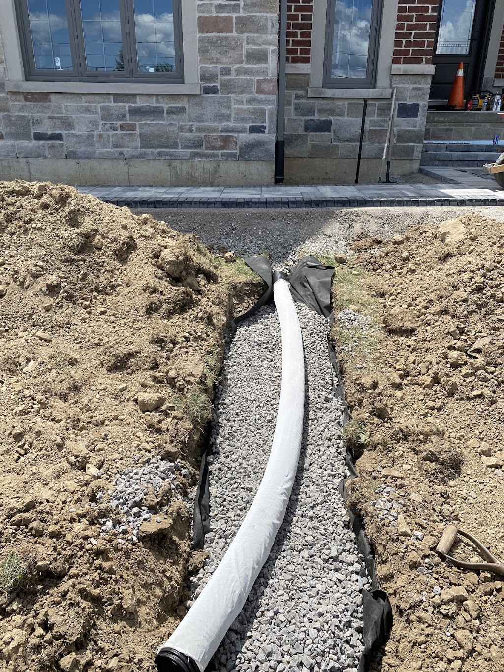 Apex Landscapers | 22 Queen St, York, ON N0A 1R0, Canada | Phone: (289) 260-4976
