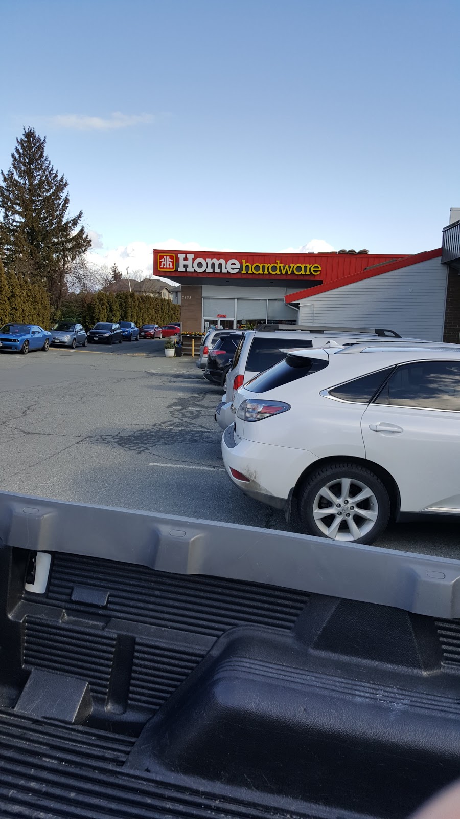 Central Saanich Home Hardware | 7855 E Saanich Rd #7, Saanichton, BC V8M 2B3, Canada | Phone: (250) 652-2200