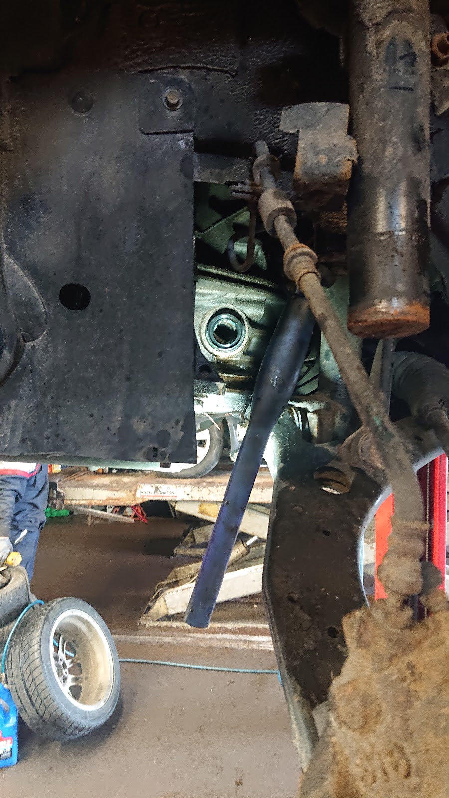 Quans Auto Service | 221 New Toronto St, Etobicoke, ON M8V 2G3, Canada | Phone: (416) 251-5237