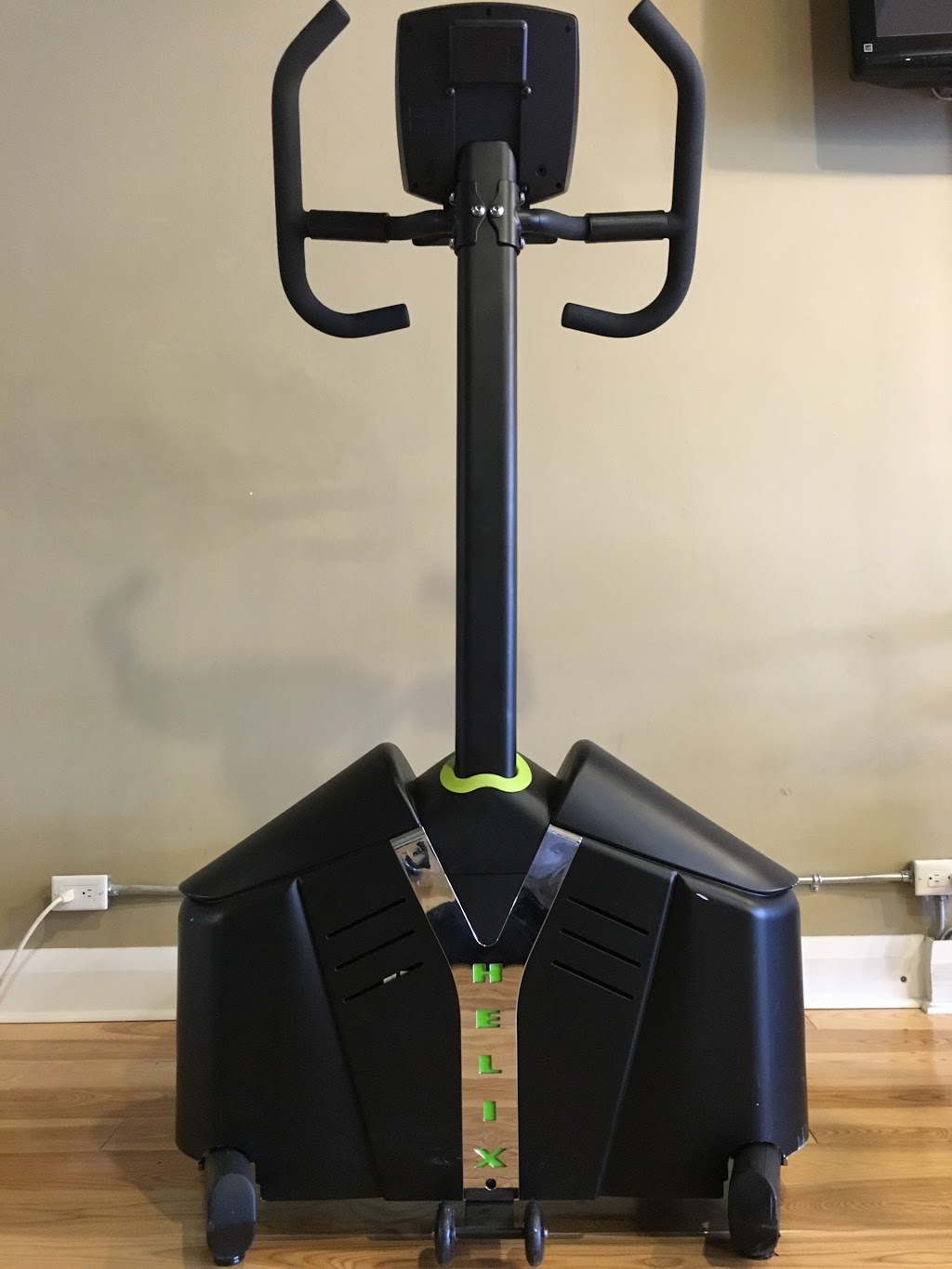 Tryniti | 327 Lakeshore Rd E, Mississauga, ON L5G 1H3, Canada | Phone: (416) 450-1912