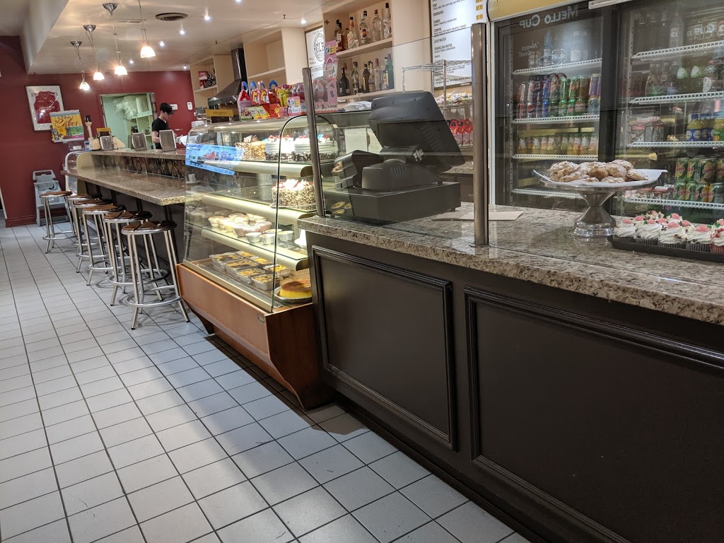 Golden Wheat Bakery & Pastry | 652 College St, Toronto, ON M6G 1B8, Canada | Phone: (416) 534-1107