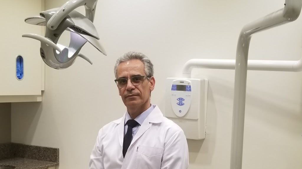 Emergency Dental Office | 7241 Bathurst St Unit 13, Thornhill, ON L4J 3W1, Canada | Phone: (905) 764-5399