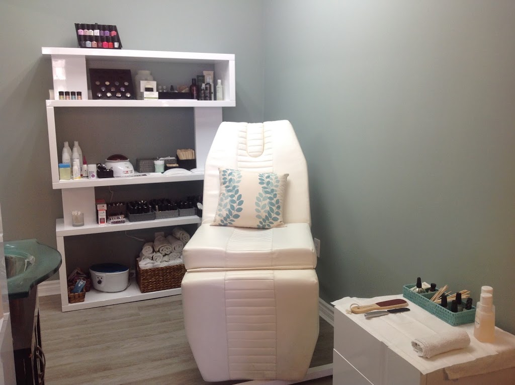 The Looking Glass | 4 Main St N, Seaforth, ON N0K 1W0, Canada | Phone: (519) 527-1783