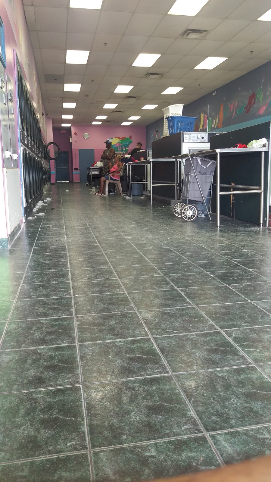 Soap Stars Coin Laundry | 1620 Albion Rd, Etobicoke, ON M9V 4B4, Canada | Phone: (647) 765-5566