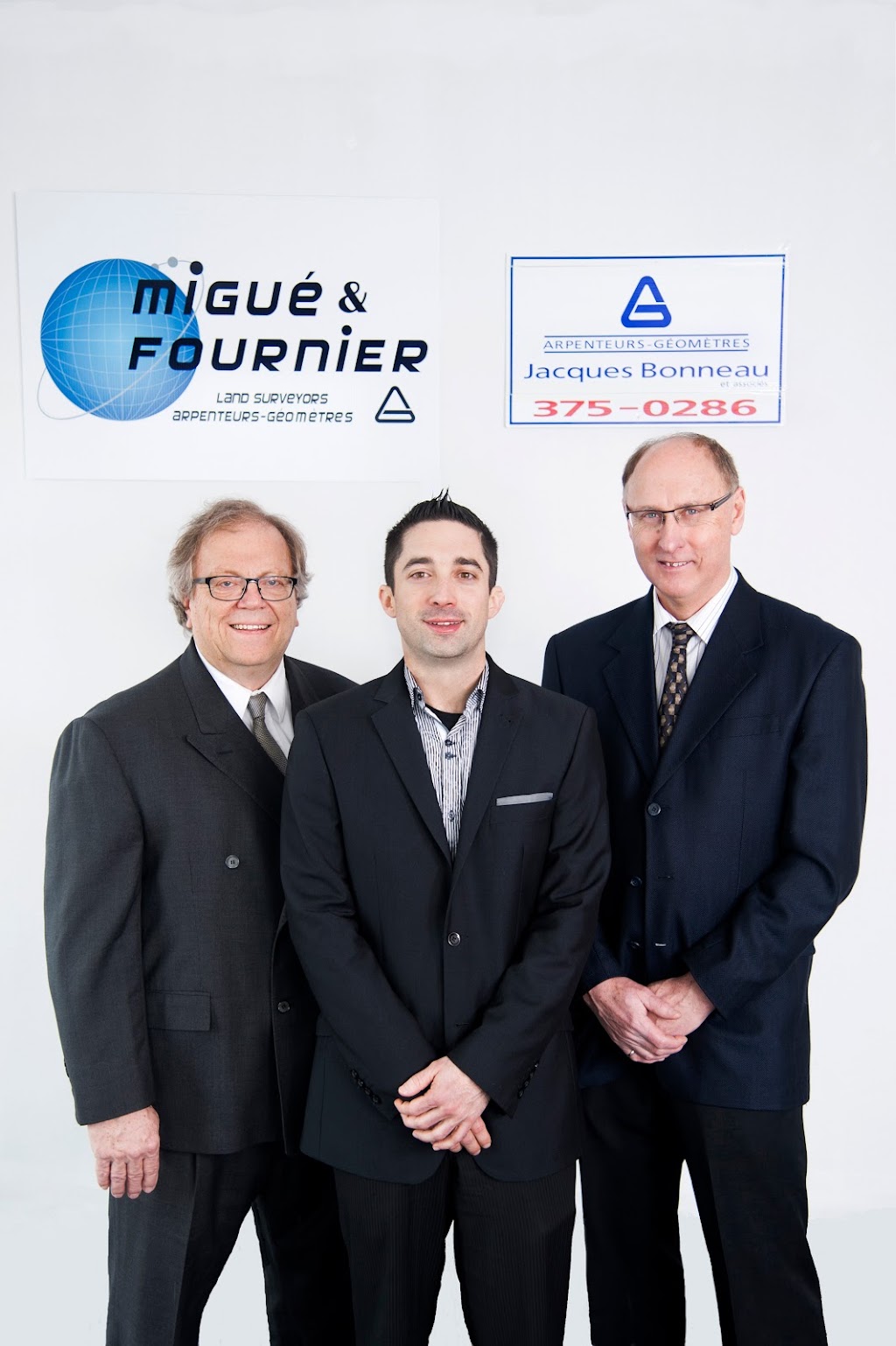 Migué & Fournier Arpenteurs-Géomètres Inc. | 466 Rue de lHotel-de-Ville, Farnham, QC J2N 2H2, Canada | Phone: (450) 263-5252