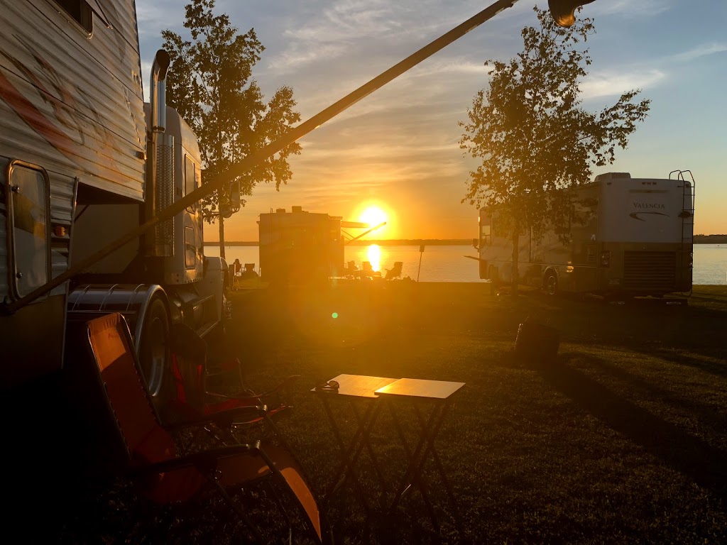 Camping Cap à la Roche | 1820 Marie Victorin, Deschaillons-sur-Saint-Laurent, QC G0S 1G0, Canada | Phone: (819) 292-1212