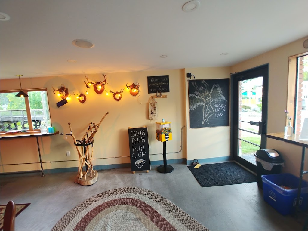 Eds Coffeehouse | 67 S Shore Rd, Lake Cowichan, BC V0R 2G0, Canada | Phone: (250) 507-7110