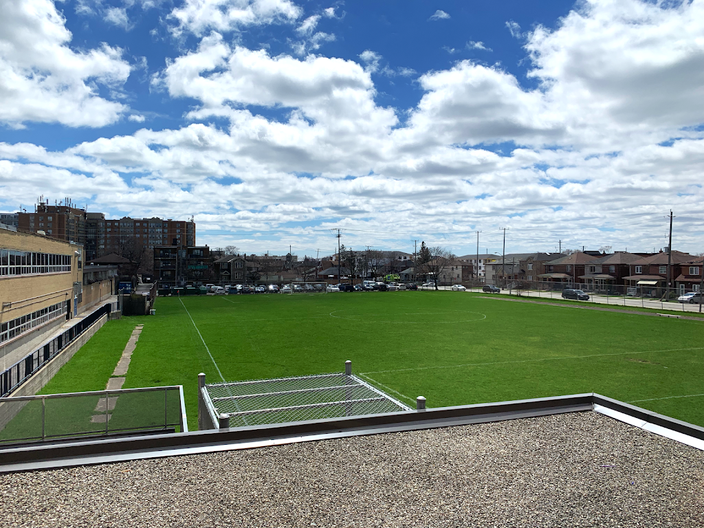 George Harvey Collegiate Institute | 1700 Keele St, York, ON M6M 3W5, Canada | Phone: (416) 394-3180