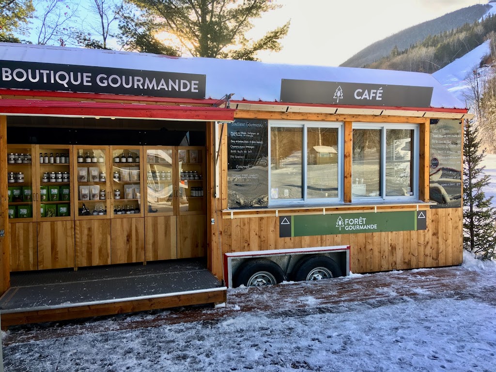 Forêt gourmande | cafe | 1350 Rue Principale, Petite-Rivière-Saint-François, QC G0A 2L0, Canada | 4186179715 OR +1 418-617-9715