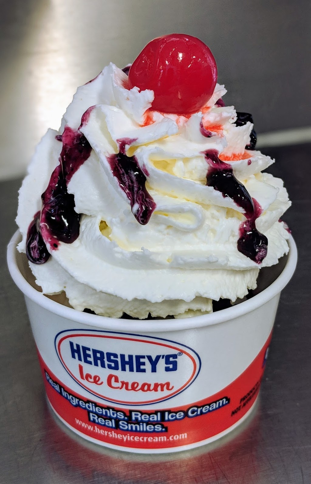 Reids Ice Cream Parlor | 130 Lake Ave, Lockport, NY 14094, USA | Phone: (716) 471-3652