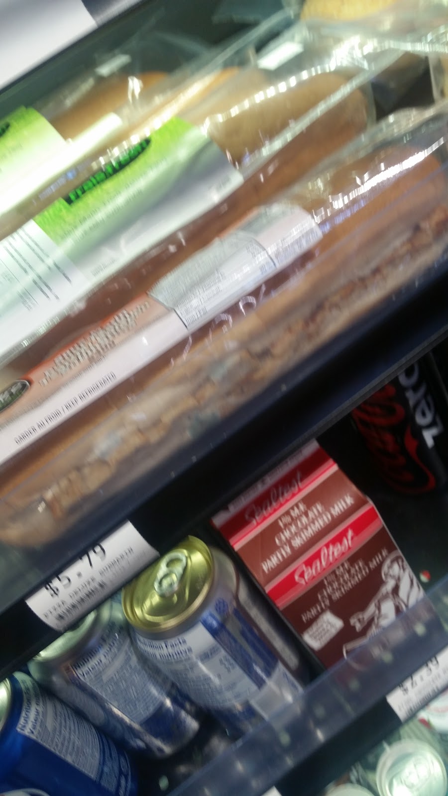 Corner Store | 3467 Hawthorne Rd, Ottawa, ON K1G 4G2, Canada | Phone: (613) 730-8080