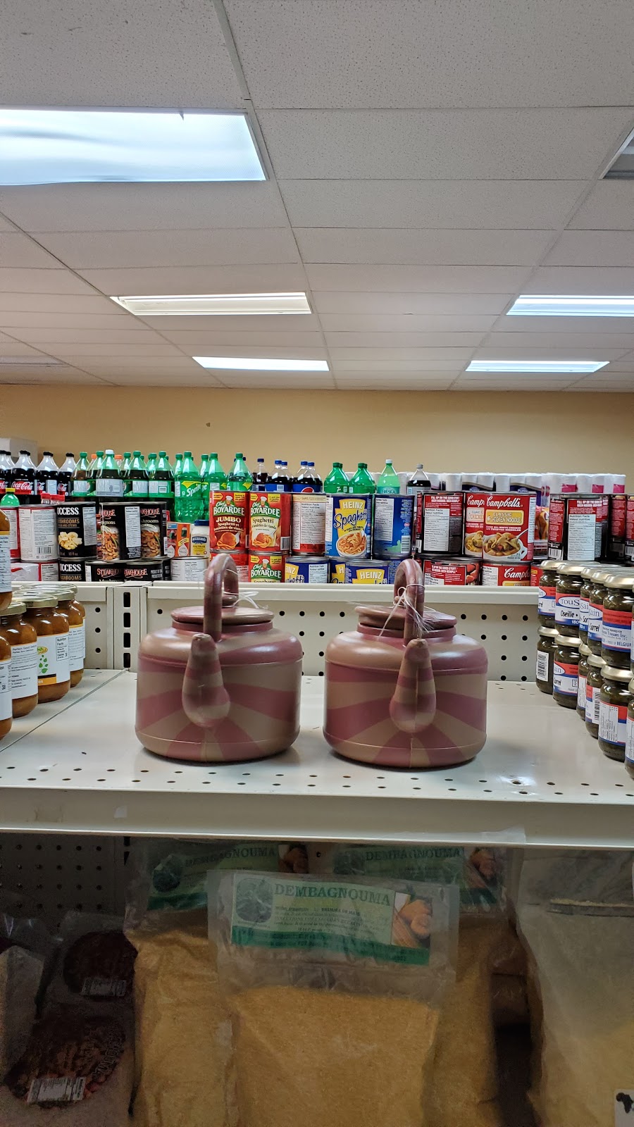 Timboctou Market | 712 Langevin St, Winnipeg, MB R2H 2W5, Canada | Phone: (204) 233-7107