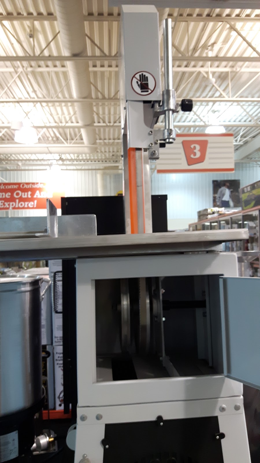 Peavey Mart | 787 St Clair St, Chatham, ON N7M 5J7, Canada | Phone: (519) 354-5370