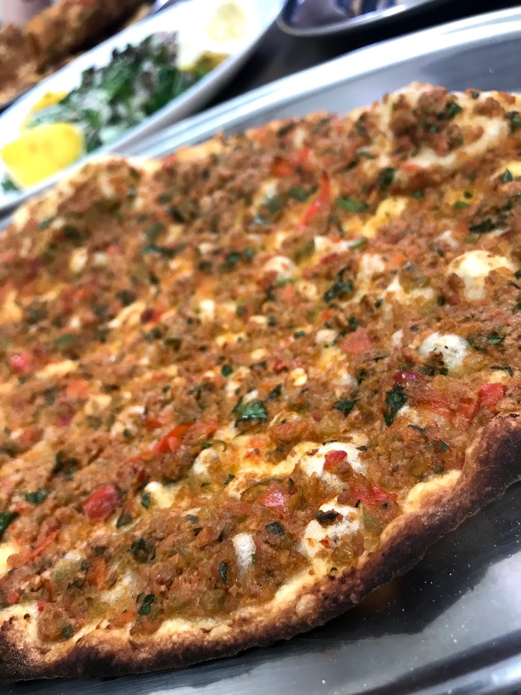 Gaziantep Lahmacun | 5047 Boulevard Couture, Saint-Léonard, QC H1R 3B9, Canada | Phone: (514) 955-2828