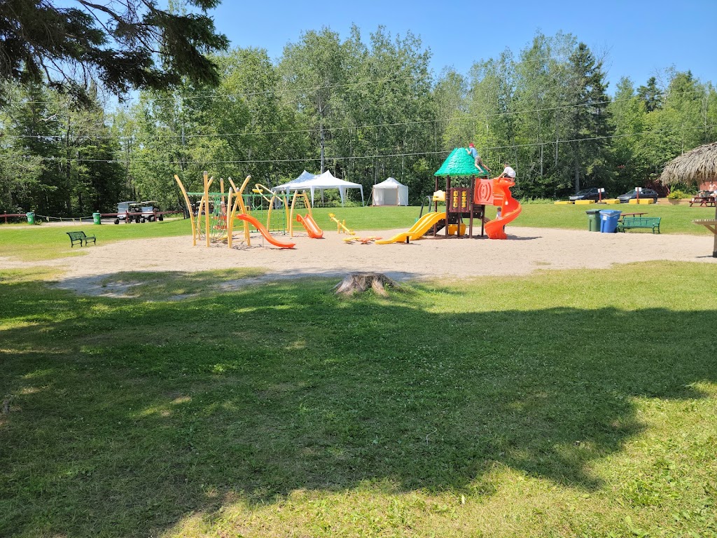 Camping Jonquière | 3553 Rue Saint-Dominique, Lac-Kénogami, QC G7X 7V6, Canada | Phone: (418) 542-0176