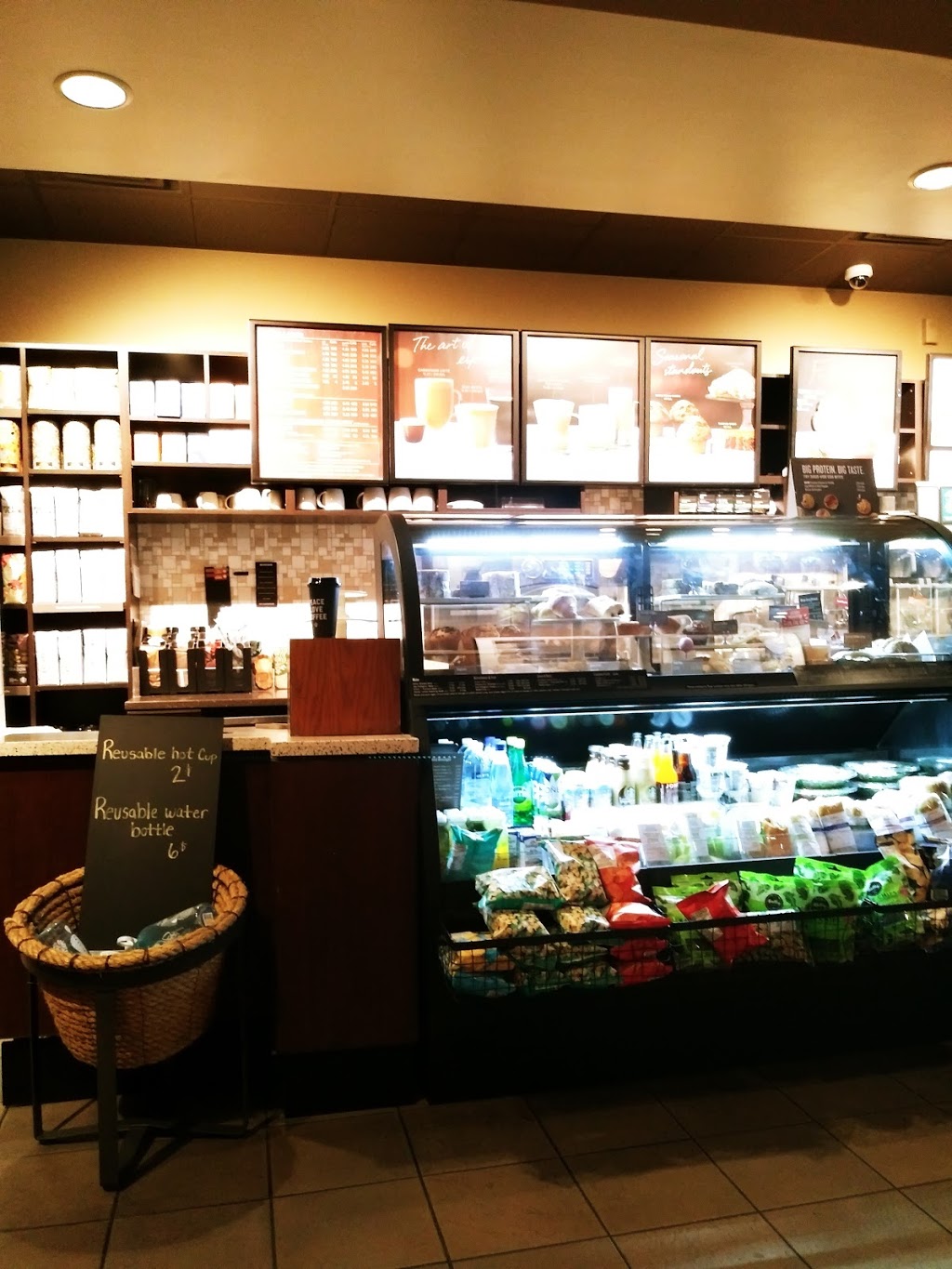 Starbucks | 158 Locke St S, Hamilton, ON L8P 4A9, Canada | Phone: (905) 521-0292