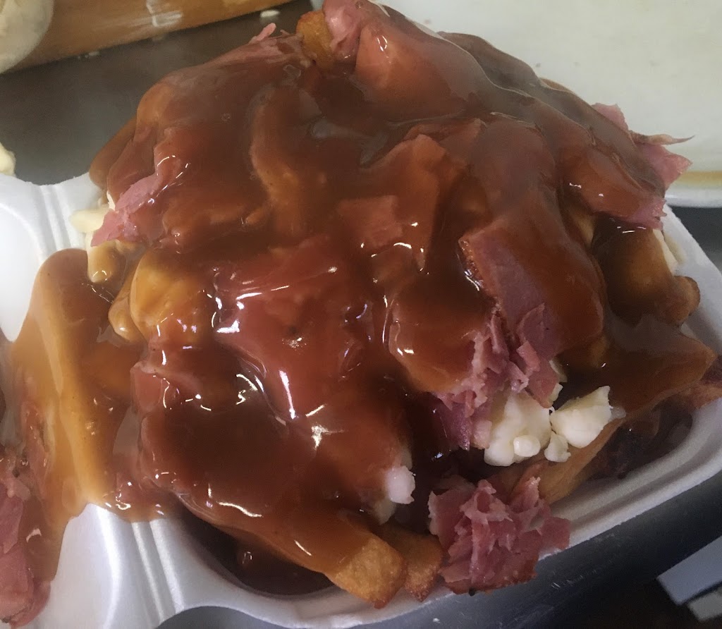 Casse Croute Chez Jess | 337 Rue Notre Dame, Lanoraie, QC J0K 1E0, Canada | Phone: (438) 728-2488