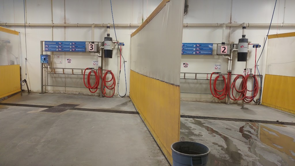 Superior Car Wash Inc. | 6017 Parkwood Rd, Blackfalds, AB T0M 0J0, Canada | Phone: (403) 885-5831