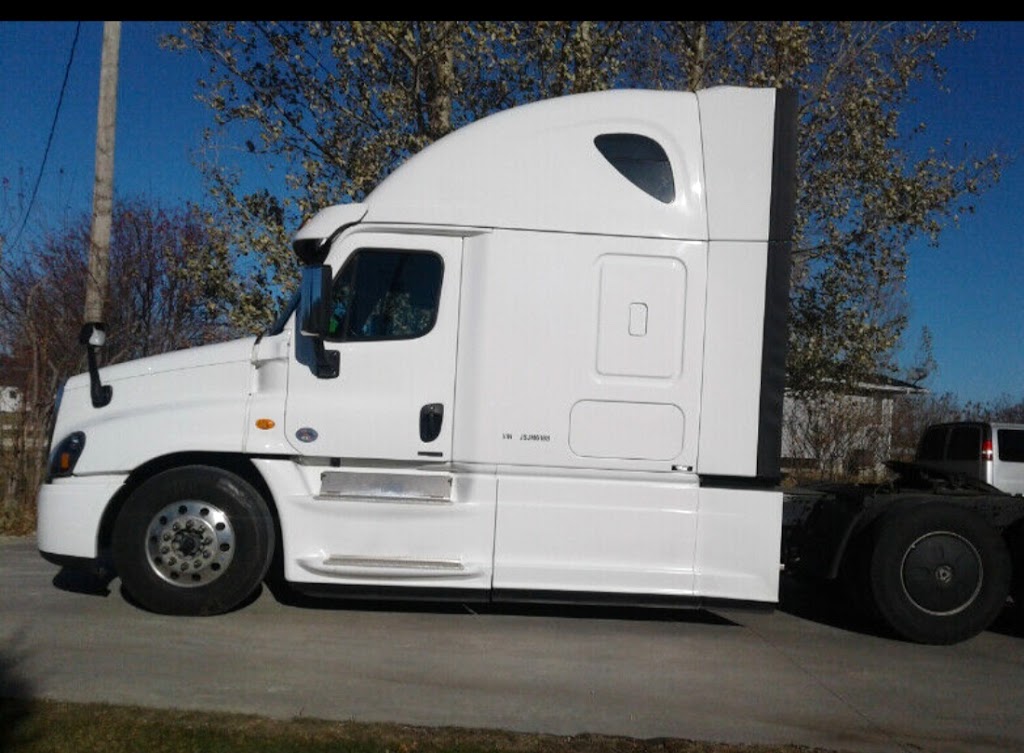 Gary Falco Trucking Ltd. | 171 Stan Bailie Dr, Winnipeg, MB R3Y 1S3, Canada | Phone: (431) 998-7100