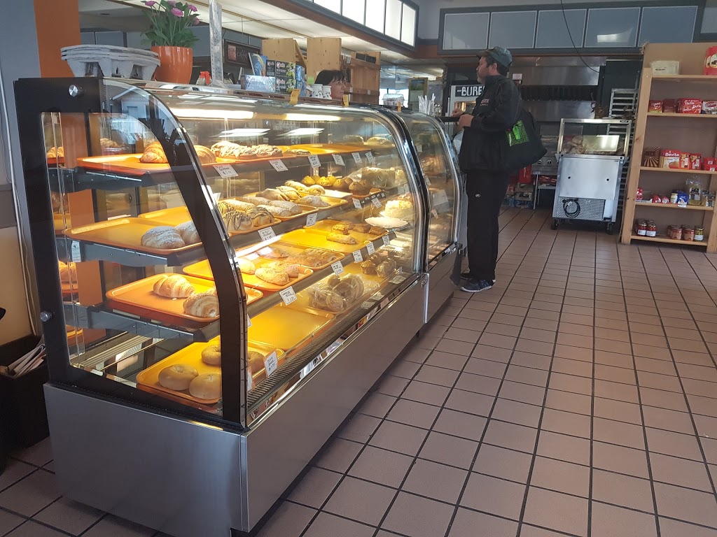 Family Bakery Cafe | 1220 Woodbine Ave, East York, ON M4C 4E3, Canada | Phone: (416) 696-8585
