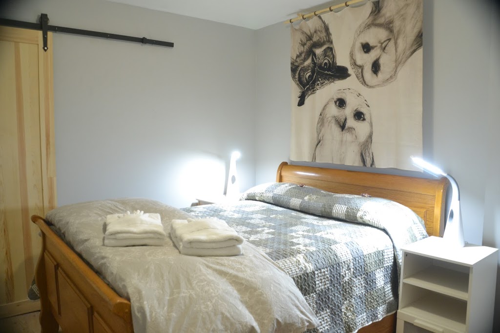 Private 2 Bedroom Bed & Breakfast | Kirkendall North, Hamilton, ON L8P 1M7, Canada