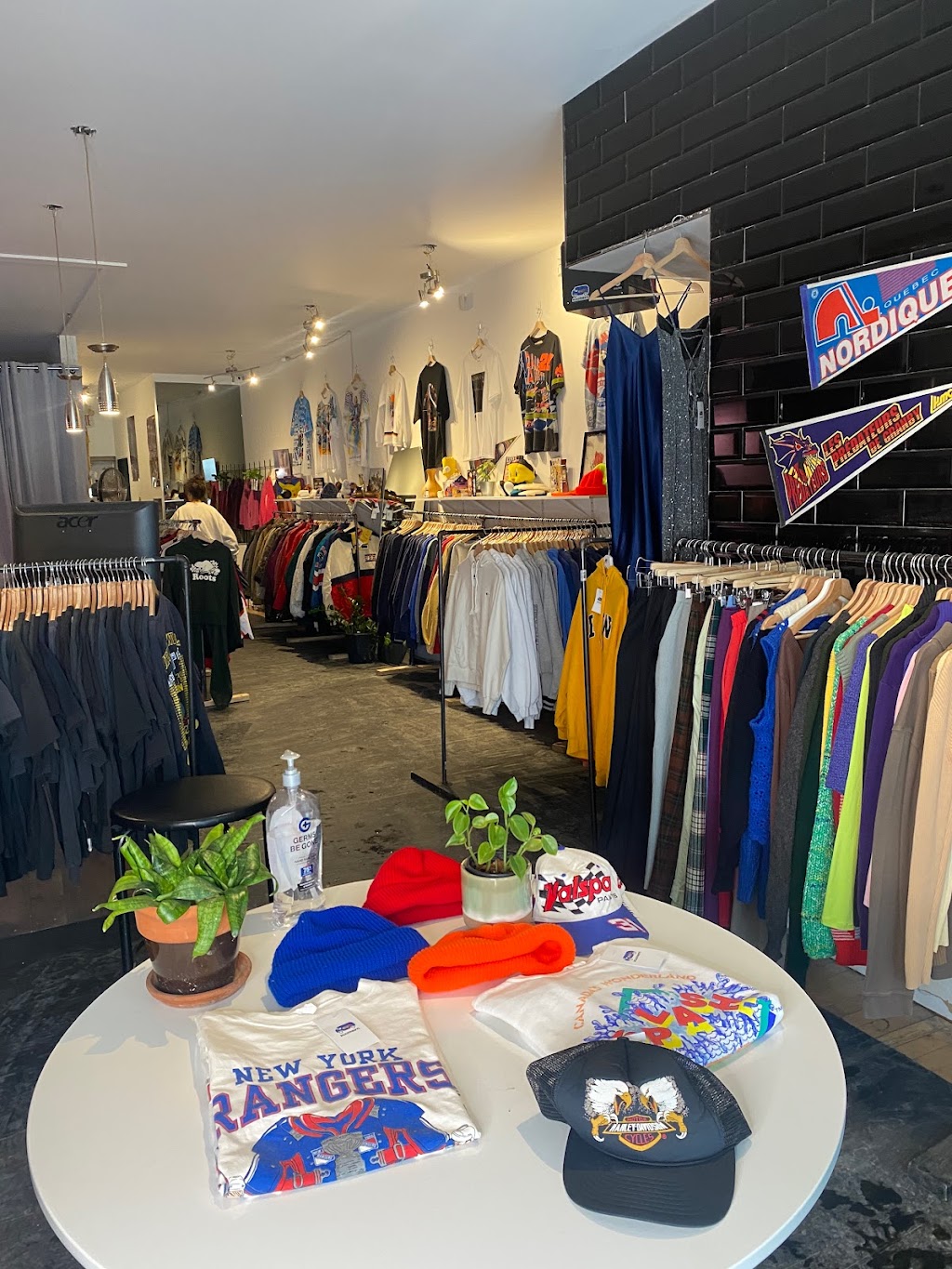RoadThrifts Granby | 166 Rue Cowie local #107, Granby, QC J2G 3V3, Canada | Phone: (579) 361-4695