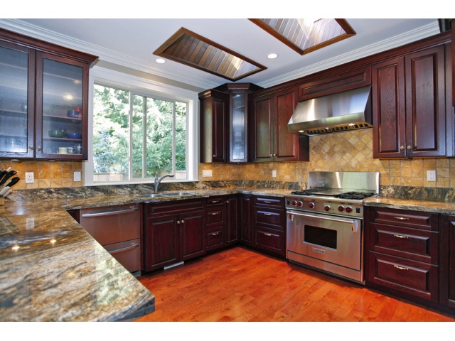 Solon Real Estate Professional | 19925 Willowbrook Dr #110, Langley City, BC V2Y 1A7, Canada | Phone: (778) 995-7467