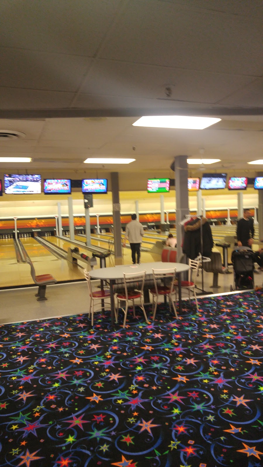 Bowlerama Rexdale | 115 Rexdale Blvd, Etobicoke, ON M9W 1P1, Canada | Phone: (416) 743-8388