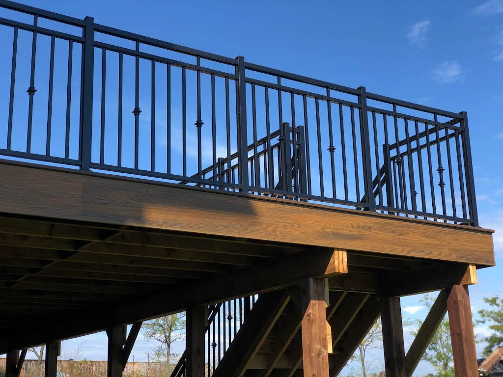 Royal Deck Builder Markham | 9249 Ninth Line #12, Markham, ON L6B 0H5, Canada | Phone: (647) 660-3562