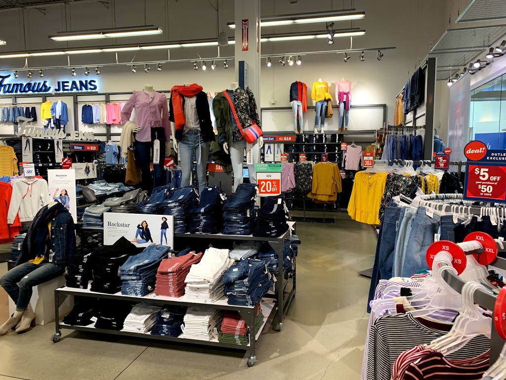 Old Navy Outlet | ANCHOR K, 5000 Canoe Pass Way, Tsawwassen, BC V4M 0B3, Canada | Phone: (604) 948-0413