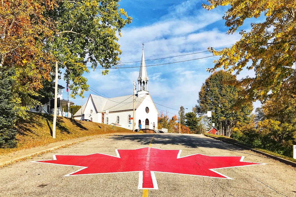 Municipalité de Notre-Dame-De-Pontmain | 5 Rue de lÉglise, Notre-Dame-de-Pontmain, QC J0W 1S0, Canada | Phone: (819) 597-2382