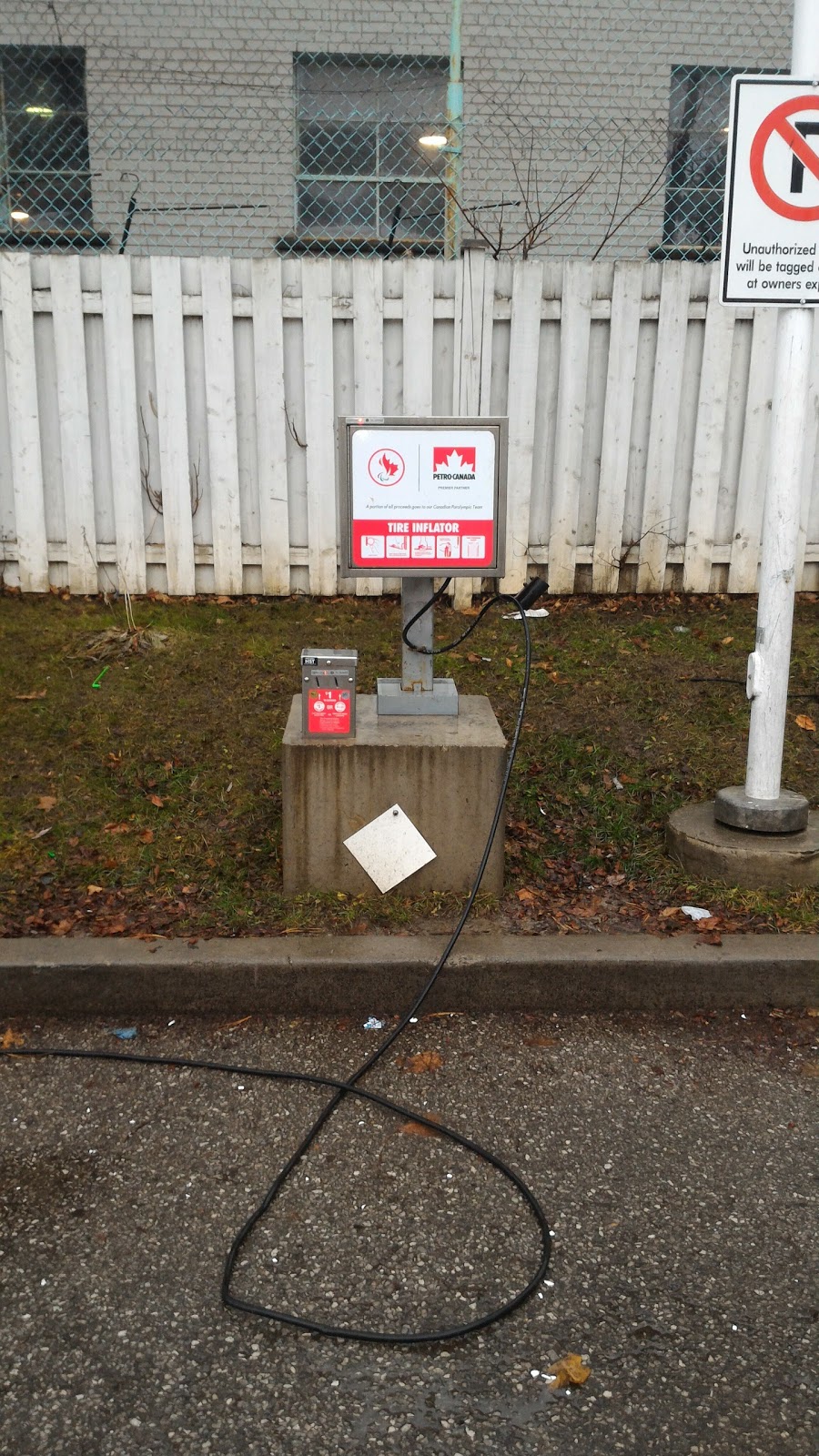 Petro-Canada | 2205 Jane St, North York, ON M3M 1A5, Canada | Phone: (416) 248-9814