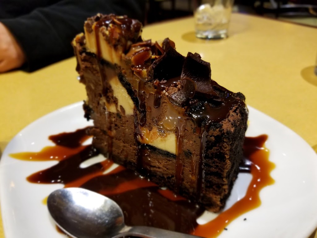 Boston Pizza | 611 Portland St, Dartmouth, NS B2W 2M6, Canada | Phone: (902) 433-1234