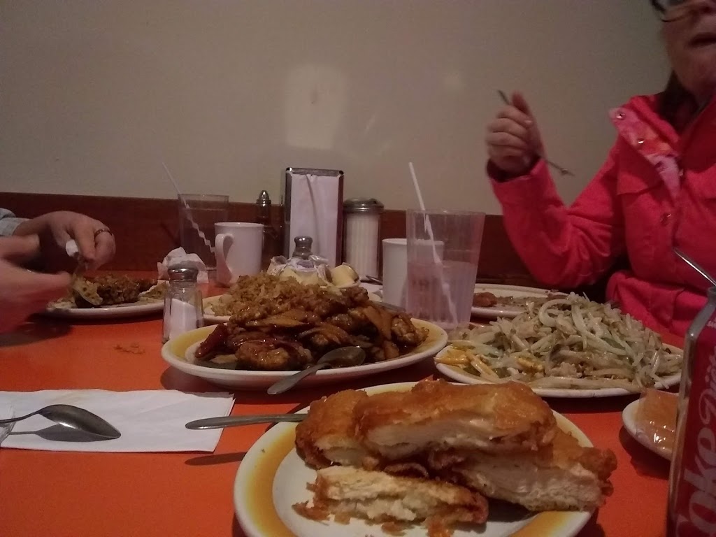 Far East Chinese Restaurant | 6536 Thorold Stone Rd, Niagara Falls, ON L2J 1B3, Canada | Phone: (905) 356-2462