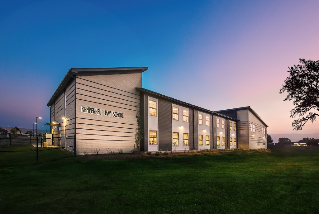 Kempenfelt Bay School | 2145 Innisfil Beach Rd, Innisfil, ON L9S 4B9, Canada | Phone: (705) 739-4731
