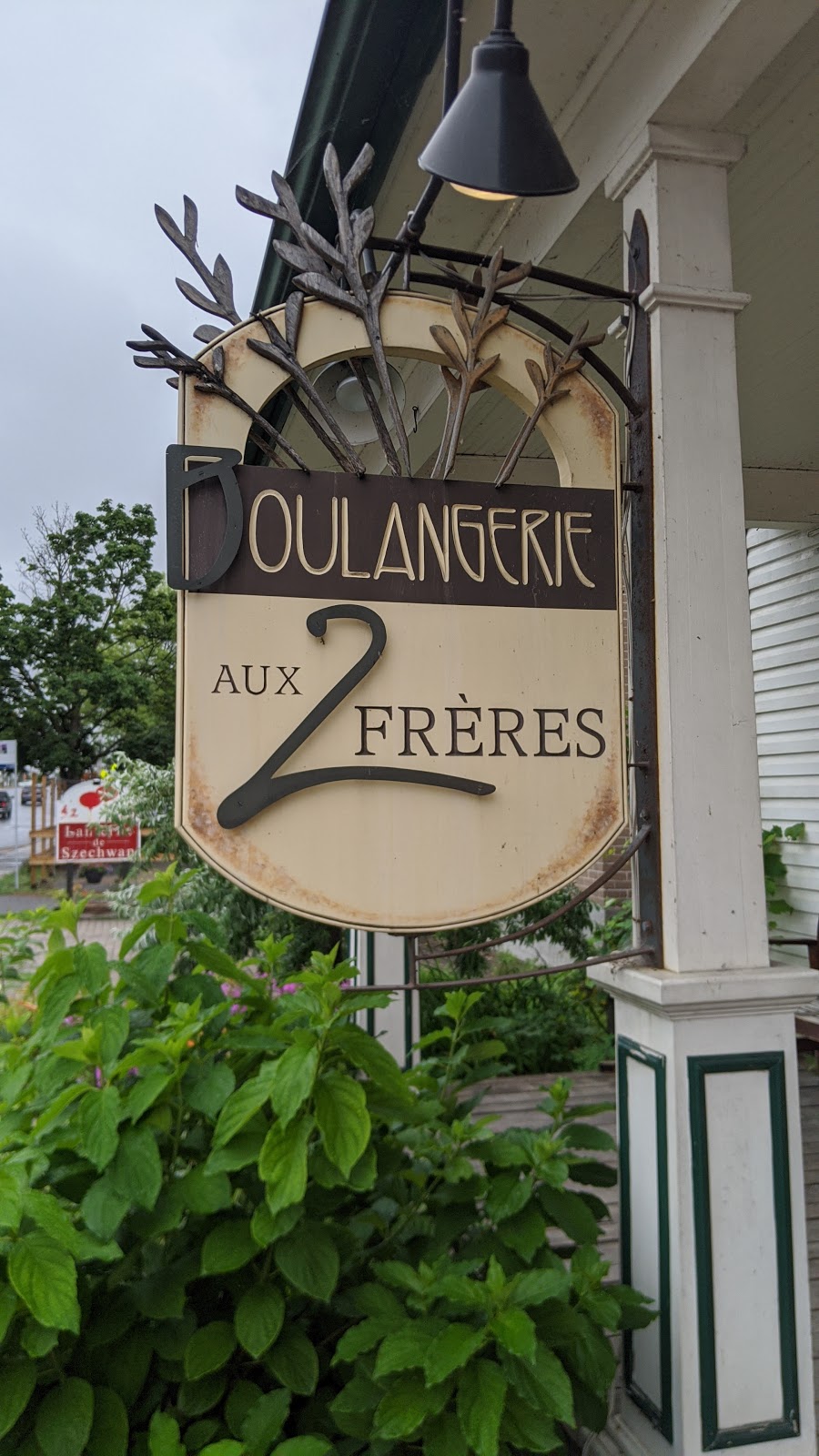 Boulangerie Aux Deux Frères | 146 Rue Principale, Gatineau, QC J9H 3M4, Canada | Phone: (819) 684-3763