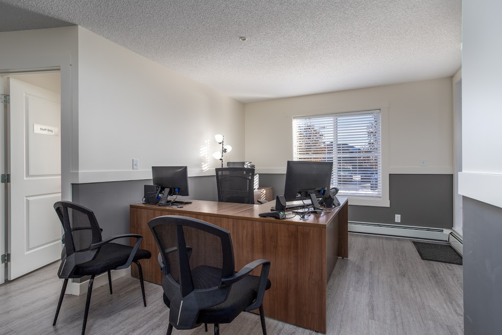 The Edge | 3011 James Mowatt Trail SW, Edmonton, AB T6W 3P3, Canada | Phone: (587) 401-3802