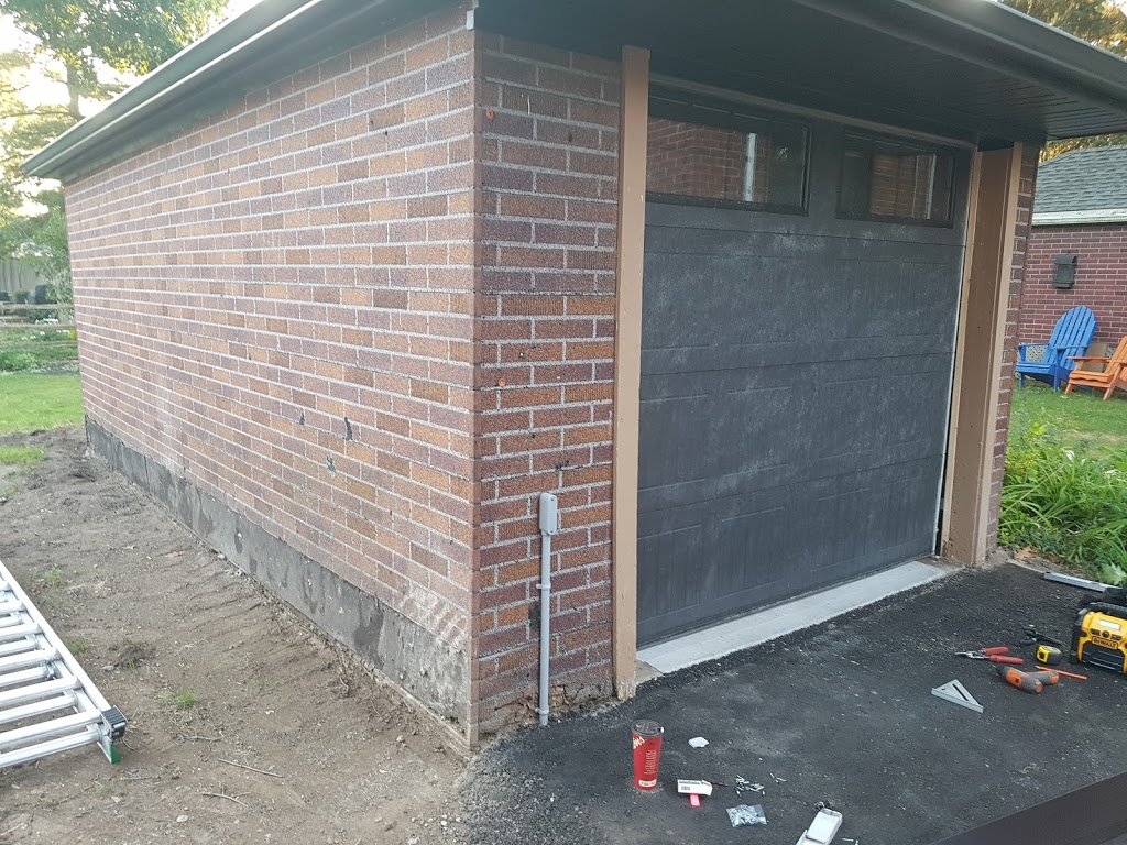 Ares Roofing & Exteriors | 233b Inverhuron Crescent, Waterloo, ON N2V 2H8, Canada | Phone: (519) 603-7353
