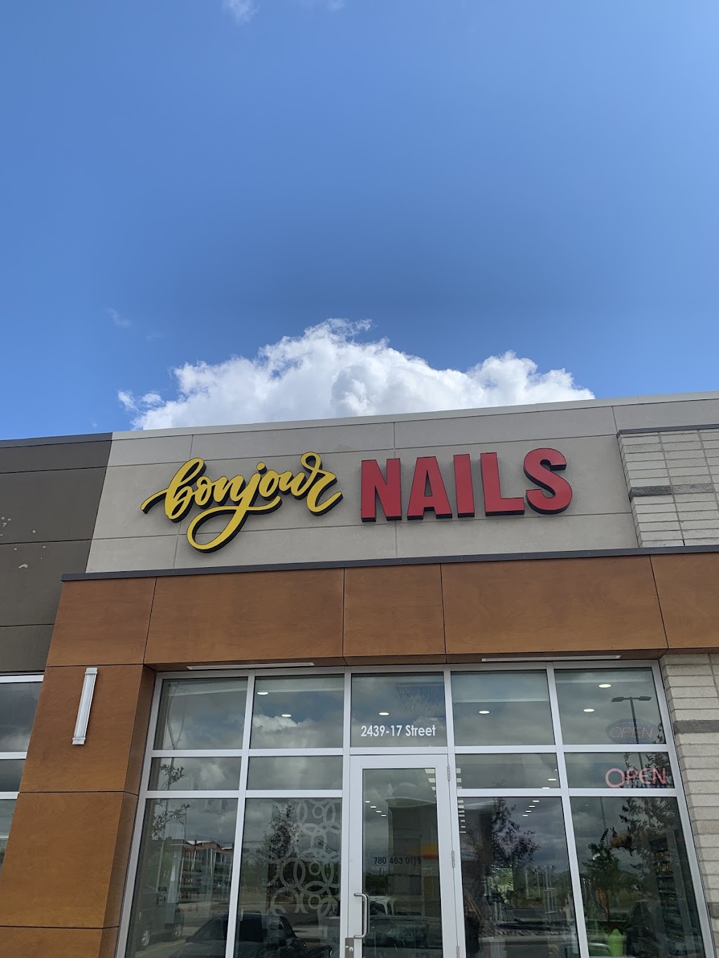 Bonjour Nails | point of interest | 2349 17 St NW, Edmonton, AB T6T 1J1, Canada | 7804630119 OR +1 780-463-0119